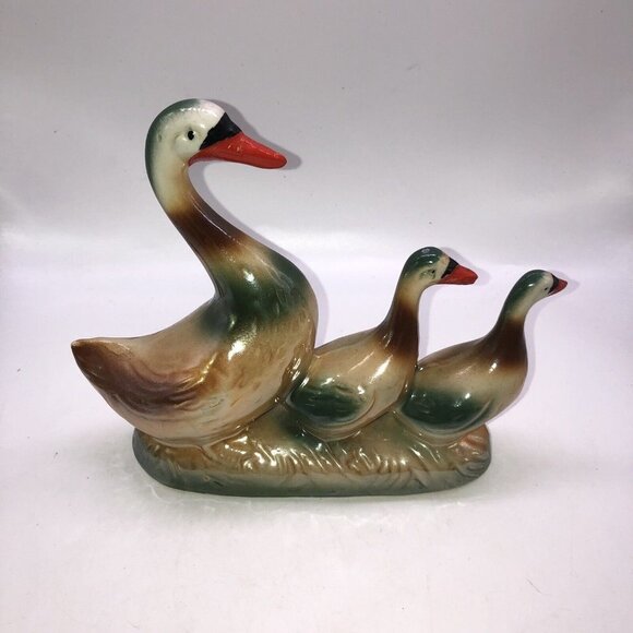 Mother Mallard Duck Two Ducklings Bisque Porcelain Collectible Figurine Brazil - Picture 4 of 7